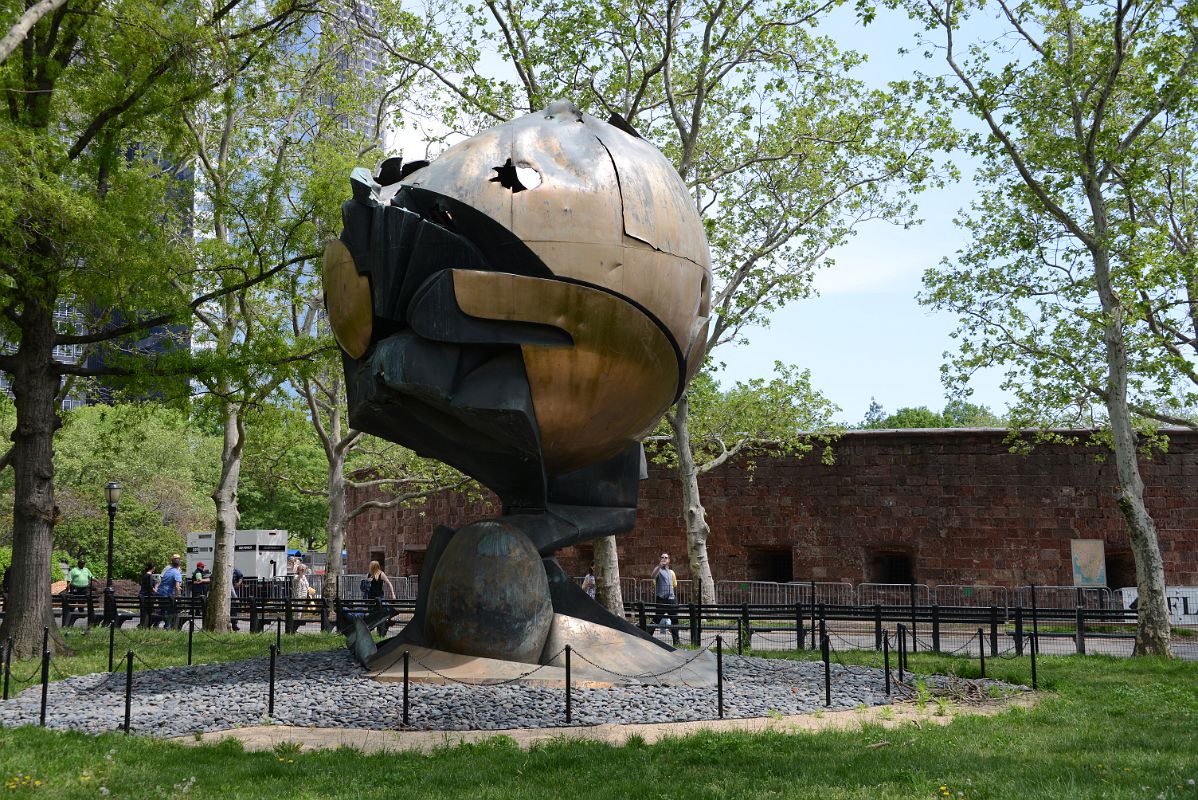 25-03 The Sphere By Fritz Koenig Is A Symbol Of Peace And Stood In The Plaza Of The World Trade Center Until It Was Damaged September 11 2001 Battery Park In New York Financial District